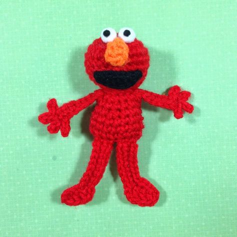 stuff susie made: Mini Crochet Elmo - free crochet / amigurumi pattern Elmo Crochet Pattern Free, Free Crochet Elmo Patterns, Crochet Sesame Street Applique, Crochet Elmo Hat Pattern Free, Sesame Street Aliens Crochet, Crochet Amigurumi Free Pattern, Crochet Minis, Diy Crochet Amigurumi, Crochet Patterns Free Women