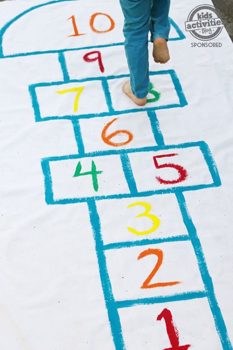 Diy Hopscotch, Gross Motor Activities, Elementary Activities, Active Play, Indoor Activities For Kids, Rainy Day Activities, Childrens Crafts, Indoor Activities, Play Activities