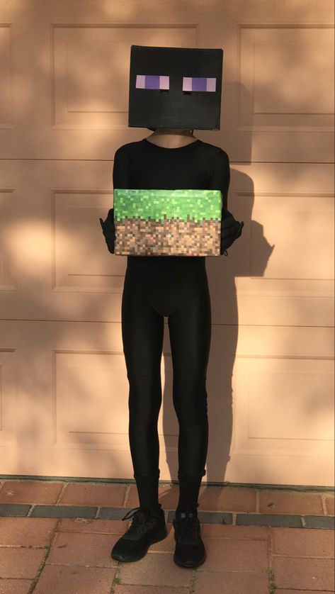 DIY bookweek costume made by me Adult Minecraft Costume, Womens Minecraft Costume, Minecraft Enderman Costume, Enderman Costume, Minecraft Halloween Costume, Minecraft Halloween, Minecraft Outfits, Minecraft Enderman, Minecraft Costumes