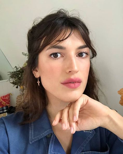 Jeanne Damas Parisian Makeup, Jeanne Damas, Beauty Make-up, About Makeup, Glow Skin, French Beauty, French Hair, Beauty Guru, French Girl