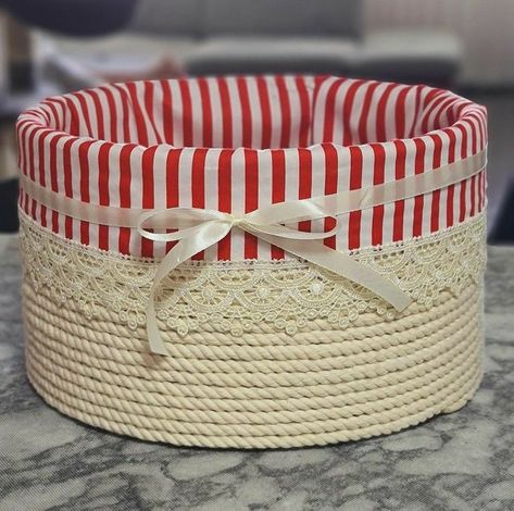 Canister Crafts, Diy Rope Basket, Cardboard Box Crafts, Rope Crafts Diy, Diy Garden Furniture, Handmade Gift Tags, Rope Crafts, Diy Cardboard Furniture, Diy Crafts Room Decor