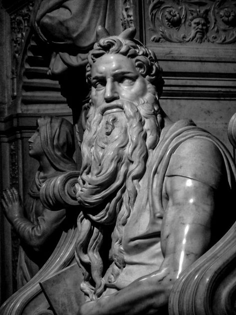 Moses Statue, Michelangelo Tattoo, Michelangelo Sculpture, Zeus Tattoo, Head Tattoos, Portrait Sculpture, Human Figure, Sculpture Art, Opera