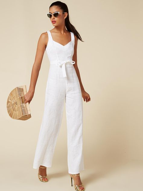 Joanne jumpsuit white 1 clp Linen Jumpsuit Outfit, White Jumpsuit Outfit, Bridal Shower Outfit For Guest, Fancy Jumpsuits, Shower Outfit For Guest, Linen Playsuit, Hens Weekend, White Linen Jumpsuit, Vietnam Clothes