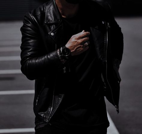 Assassin Aesthetic, Metalhead Fashion, Haunting Adeline, Leather Jacket Outfit Men, Mens Leather Jacket, Dark Things, Cool Boys, Leather Jacket Outfit, Goth Guys