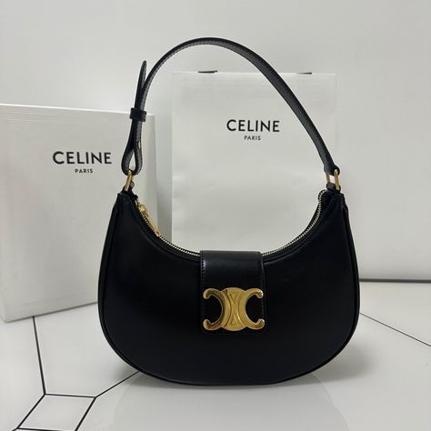 Silent Luxury, Black Designer Bags, Luxury Bag Brands, Luxury Bags Collection, Bag Obsession, Girly Bags, Fancy Bags, Bag Trends, Celine Bag