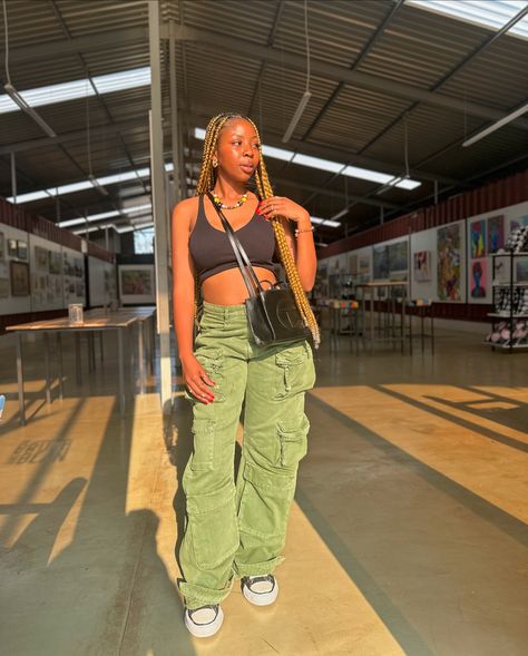 In a committed relationship with baggy cargo pants 🤝💍 Baggy Cargo Pants, Committed Relationship, September 17, Casual Everyday, Cute Casual Outfits, Cargo Pants, Casual Fashion, Casual Outfits, Pants