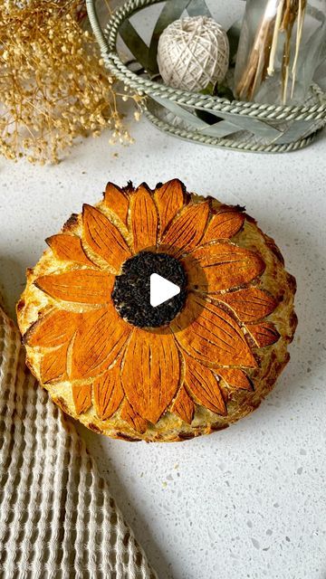 Sunflower Sourdough Scoring, Sourdough Enzo, Sourdough Score, Sourdough Scoring, Bread Ideas, Bread Scoring, Sourdough Loaf, Black Sesame Seeds, Sweet Rolls