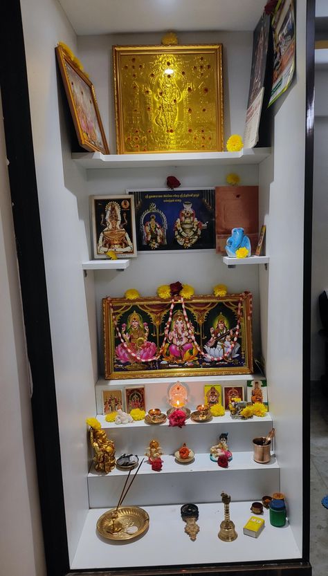 South Indian Pooja Room Design, Small Pooja Room Ideas, Pooja Unit, Modern Cupboard, Temple Design For Home, Modern Cupboard Design, Pooja Room Design, Nest Design, Tv Wall Design