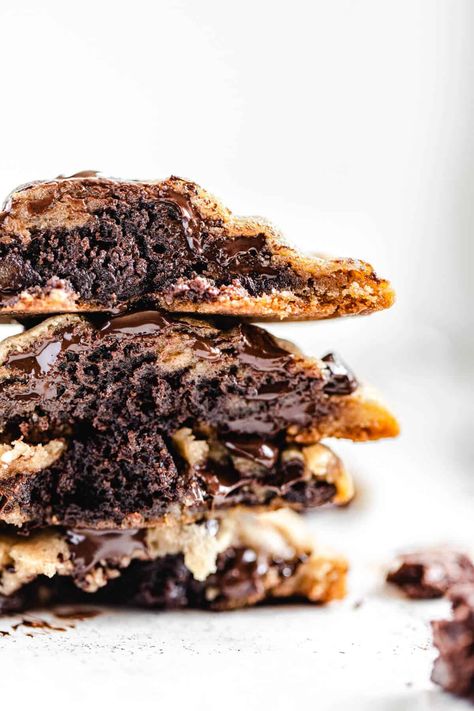 Brownie Stuffed Chocolate Chip Cookies | Queenslee Appétit Soft Chocolate Chip Cookie, Stuffed Chocolate Chip Cookies, Chocolate Chip Brownies, Chocolate Cheesecake Recipes, Fudgy Brownie, Soft Chocolate Chip Cookies, Filled Cookies, Gourmet Cookies, Chewy Chocolate Chip