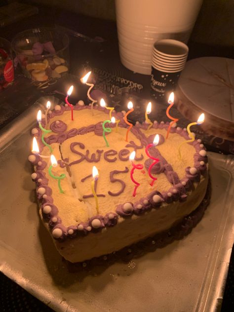 birthday cake idea fifteen Fifteen Birthday Cake, Fifteen Birthday, 15th Birthday Cakes, Fifteenth Birthday, Sweet Fifteen, Cute Birthday Pictures, Cake Inspo, Birthday Stuff, Bday Cake