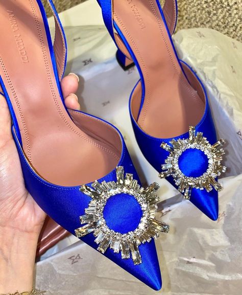 Pointy Shoes Heels, Muaddi Shoes, Amina Muaddi Begum, Amina Muaddi Heels, Amina Muaddi Shoes, Classy Heels, High Heeled Sandals, Shoes Heels Classy, Zara Heels