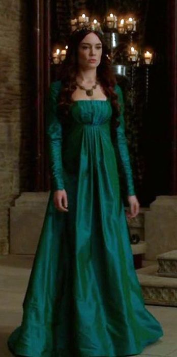 Galavant, You Didn’t Watch It for the Costumes, but… Celtic Clothing, Medieval Gown, Period Dress, By Any Means Necessary, Medieval Costume, Medieval Dress, Medieval Clothing, Medieval Fashion, Fantasy Dress