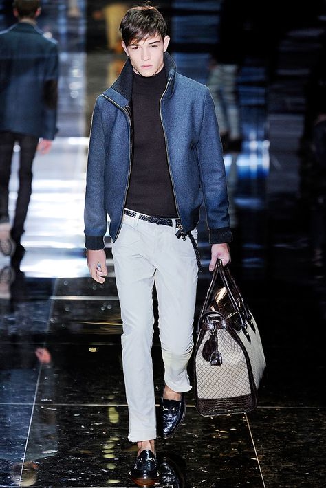 gucci Fa10 Chico Lachowski Runway, 2010 Mens Fashion, 2010 Fashion Men, Male Model Outfits, Decade Fashion, Actor Lifestyle, Chico Lachowski, Couples Clothes, Gucci Menswear