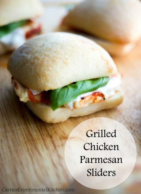 Parmesan Sliders, Grilled Chicken Parmesan, Chicken Parmesan Sliders, Grilled Chicken Recipes Easy, Grilled Chicken Caesar Salad, Easy Grilled Chicken, Classic Sandwich, Chicken Sliders, Grilled Chicken Recipes