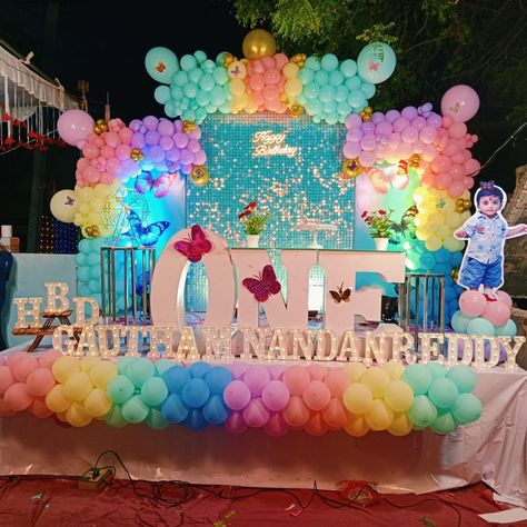 Open Area Birthday Decoration, Balloon Arch With Curtain Backdrop, Tilak Ceremony, First Birthday Decorations Boy, Bday Decoration, Airplane Birthday Party Decorations, Naming Ceremony Decoration, Birthday Decoration Ideas, Birthday Room