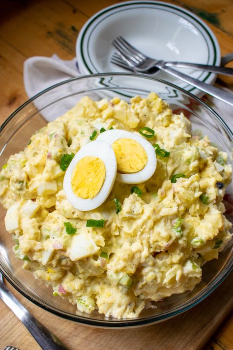 Traditional Creamy Potato Salad is the perfect crowd pleaser for your summer BBQ or pot luck! ashleyspaige.com Kielbasa Bites Recipe, Creamy Food, Best Potluck Dishes, Summer Potluck Recipes, Baked Ziti With Sausage, Loaded Baked Potato Casserole, Easy Summer Side Dishes, Drink Healthy, Classic Potato Salad