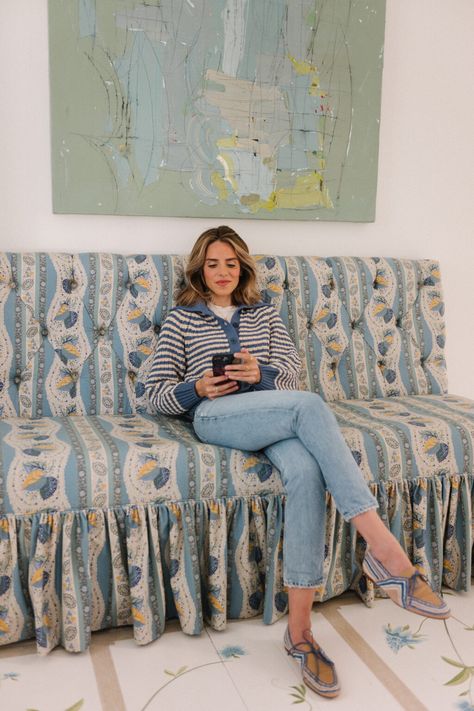 Julia Berolzheimer Outfits, Ohio House, Julia Berolzheimer, Skirts Denim, Gal Meets Glam, Citizens Of Humanity Jeans, Winter Blues, Glam Fashion, Striped Cardigan