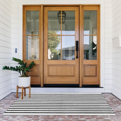 Farmhouse Colorful, Striped Carpets, Front Door Entryway, Cottage Wreath, Colorful Cottage, Black White Rug, Bedroom Patio, Porch Rug, Front Door Rug