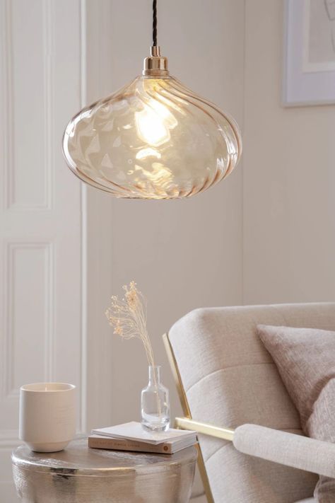 Bedroom Lighting Ceiling, Bedroom Lampshade, Living Room Pendant Light, Gold Ceiling Light, Bedroom Pendant, Downstairs Toilet, Deco Luminaire, Flat Ideas, Kitchen Ceiling