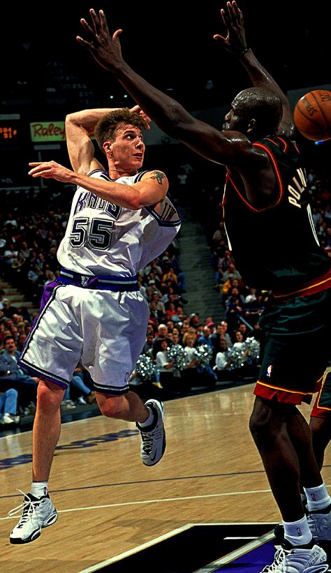 Jason Williams & Olden Polynice Basketball Pics, Jason Williams, Ball Aesthetic, Nba Art, Basketball Is Life, Basketball Photography, Nba Wallpapers, Nba Legends, Basketball Legends