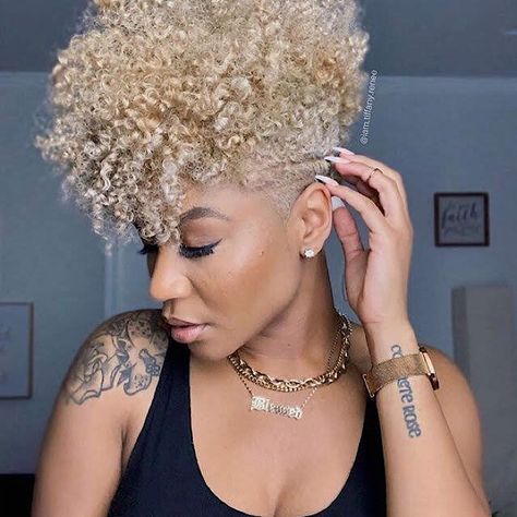 Want to Get a Tapered Cut? Everything You Should Know | NaturallyCurly.com Women's Undercut Hairstyles Short, Haircut Natural Hair Black Women, Thick Curly Pixie Haircut, Short Natural Hair For Black Women, Pixie Cut Natural Hair, Curly Mohawk Hairstyles, Natural Hair Haircuts, Blonde Afro, Blonde Natural Hair