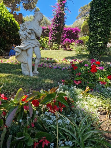 Guardini di Augusto Augustus Gardens Capri, Capri Tiberio Palace, Travel Checklist, Positano, Garden Sculpture, Capri, Outdoor Decor, Travel