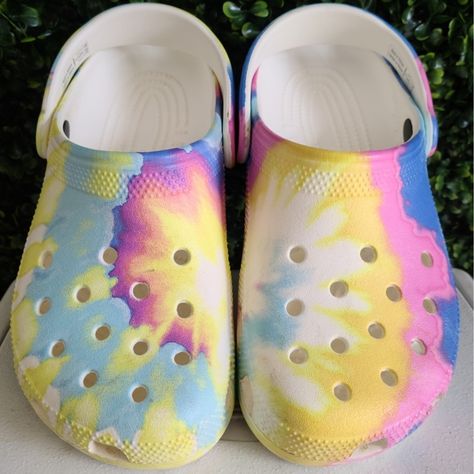 Crocs Tie Dye Junior Size 3 Pastel Crocs, Tye Dye Crocs, Crocs Y2k, Crocs Tie Dye, Crocs Ideas, Y2k Fits, Strict Parents, Hopes And Dreams, Summer Break