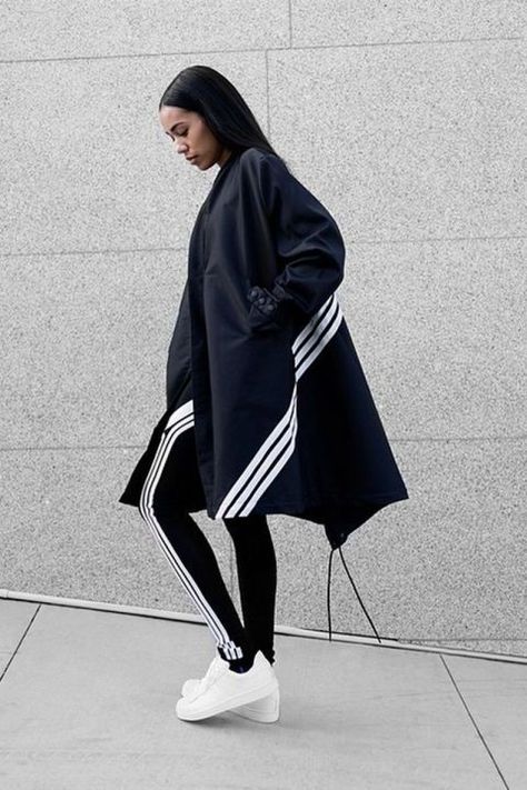 Black Fashion Bloggers, Fashion Blogger Instagram, Oufits Casual, Athleisure Trend, Stripe Outfits, Trendy Swimwear, Sport Style, Mode Inspo, Sporty Chic