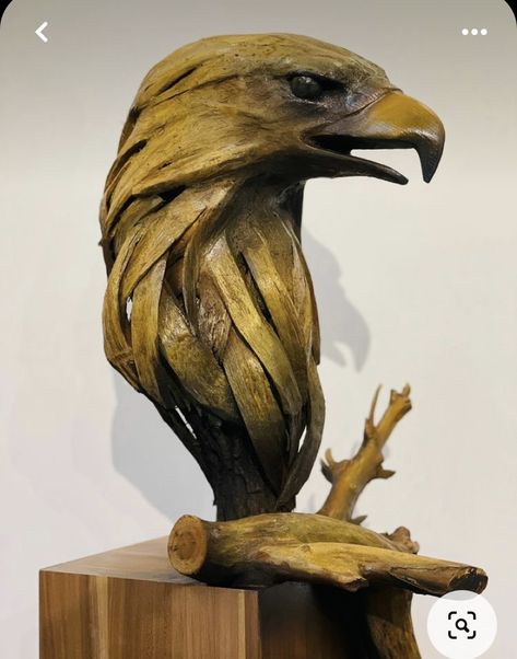 Jesus Art Paintings, Chicken Sculpture, Fishing Bear, Eagle Sculpture, Aigle Royal, Bison Art, Wood Sculpture Art, Resin And Wood Diy, Ice Carving