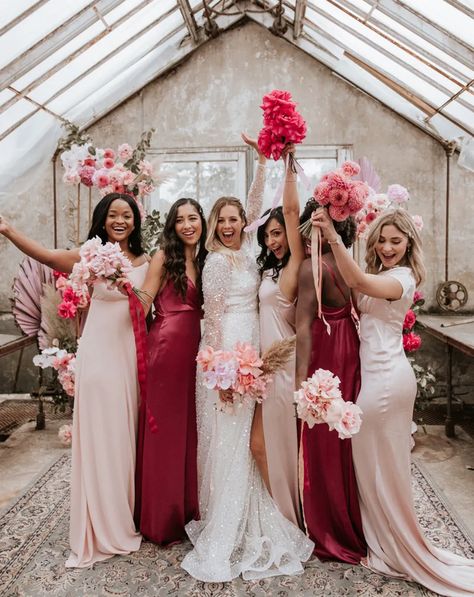 Magenta Wedding, Pink Wedding Colors, Red Wedding Theme, Hot Pink Weddings, February Wedding, Pink Wedding Inspiration, Pink Wedding Theme, Viva Magenta, Pink Color Schemes