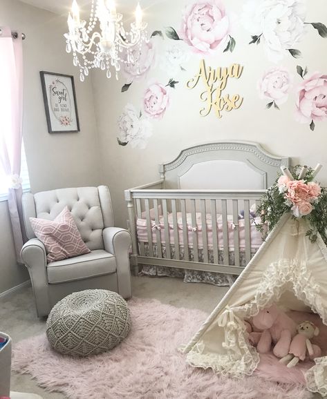 Grey Crib Nursery, Rustic Girl Nursery, Pink And Gray Nursery, Girly Nursery, Girl Nursery Themes, Girl Nursery Room, Girl Cribs, Nursery Room Inspiration