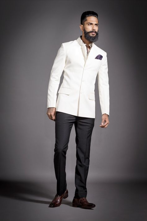 White Bandhgala, Mens Wedding Wear, Mens Wear Wedding, Traditional Suit, Indian Designer, Blazer Fashion, Coat Pant, Indian Design, Wedding Wear