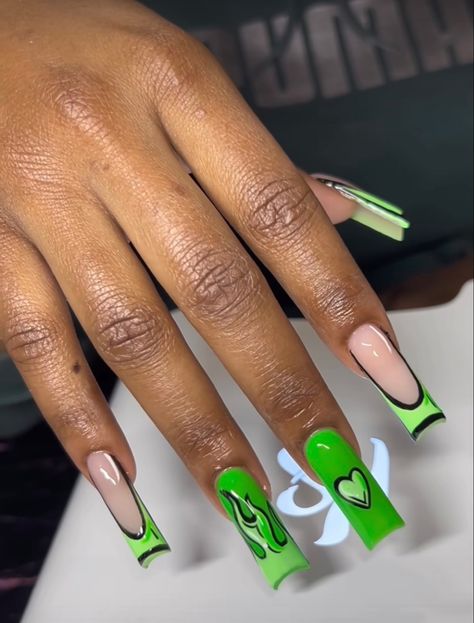 White And Green Acrylic Nails, Green And White Nails Acrylic, Acrylic Nail Designs Green, Lime Green Nails Design, Short Nails Green, Long Nail Art Designs, Square Acrylics, Green Nails Acrylic, Green Acrylics