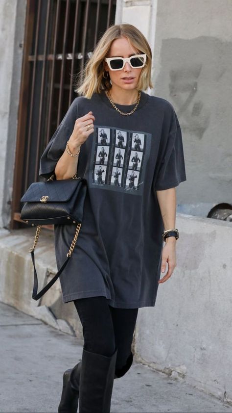 Big T Shirt Outfits, Black Tshirt Outfit, Oversize Tshirt Outfits, Iconic Style, Anine Bing, Fashion Hair, Tshirt Outfits, Effortless Chic, Spring Style