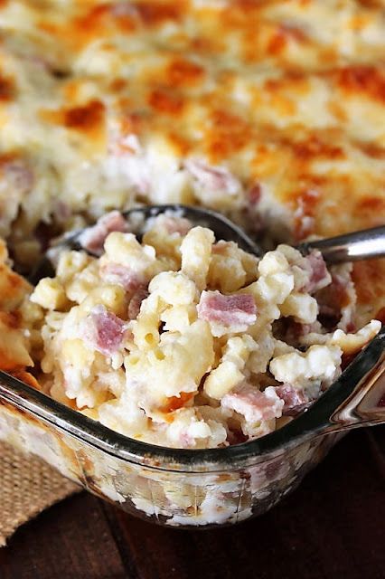 14+ Recipes for Leftover Ham | The Kitchen is My Playground Recipes For Leftover Ham, Ham Dinner Recipes, Ham Breakfast Casserole, Ham Casserole Recipes, The Kitchen Is My Playground, Ham Leftovers, Ham Dishes, Easy Macaroni Salad, Bake Mac And Cheese