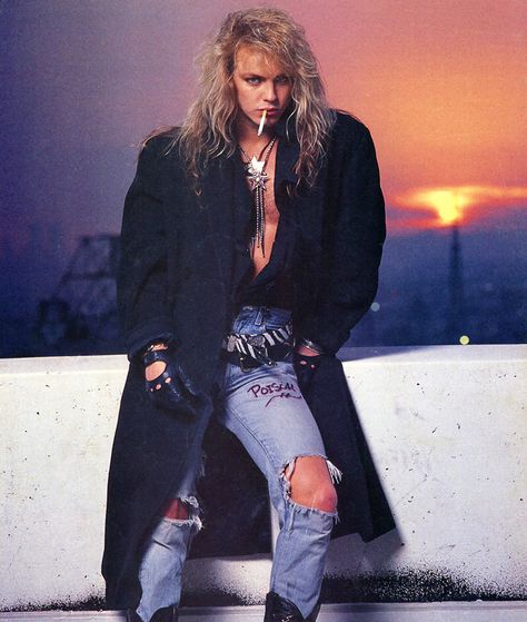 Bret Michaels plus ripped jeans and a cigarette! Bret Michaels Band, 80s Rock Fashion, Bret Michaels Poison, Glam Rock Bands, 80s Rocker, Hair Metal Bands, Vince Neil, 80s Hair Bands, Bret Michaels