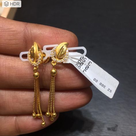 Hanging Gold Earrings Design, Gold Hanging Earrings Indian, 2 Gm Gold Earrings, Murali Krishna, Gold Jwellary, Silk Thread Earrings Designs, Man Gold Bracelet Design, Gold Hanging Earrings, Gold Jewelry Prom