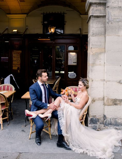 Dreamy Paris Elopement City Elopement Ideas, Wedding In The City, Urban Wedding Photos, Paris Wedding Photos, City Elopement Photos, Paris Elopement Photography, Dreamy Elopement, Elopement City, Urban Wedding Photography