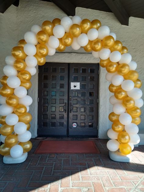 College Farewell, Balloon Archway, Football Theme Birthday, Peacock Artwork, Birthday Background Images, Happy Birthday Photos, Wedding Design Decoration, Birthday Balloon Decorations, Holi Festival