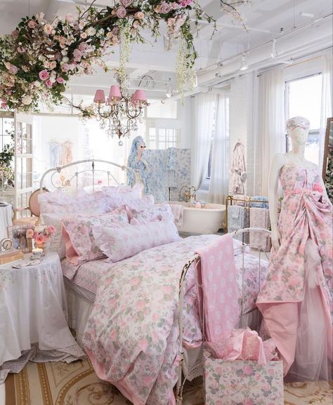 Shabby Bedroom, Fancy Bedroom, Love Shack Fancy, College Room, Shabby Chic Bedroom, Shabby Chic Bedrooms, Preppy Room, Pink Room, Room Ideas Bedroom