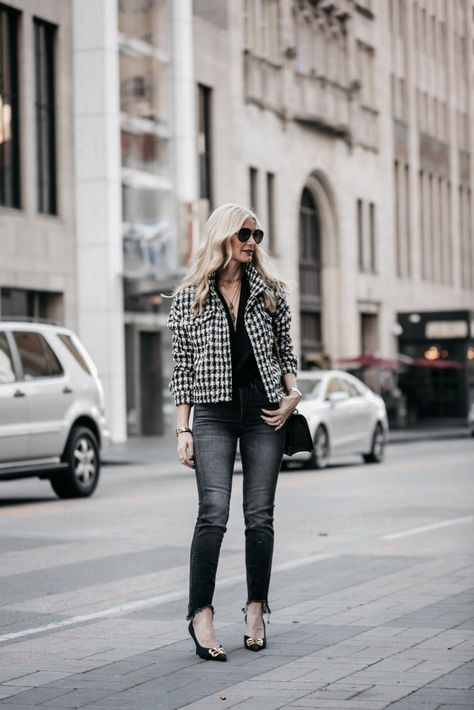 Dallas style blogger wearing a tweed jacket and gray skinny jeans Chanel Tweed Jacket Outfit, Chanel Jacket Outfit, Style Tweed Jacket, Sweater Jacket Outfits, Balenciaga Heels, Tweed Jacket Outfit, Jacket Outfit Ideas, Chanel Sweater, Blogger Outfit Inspiration