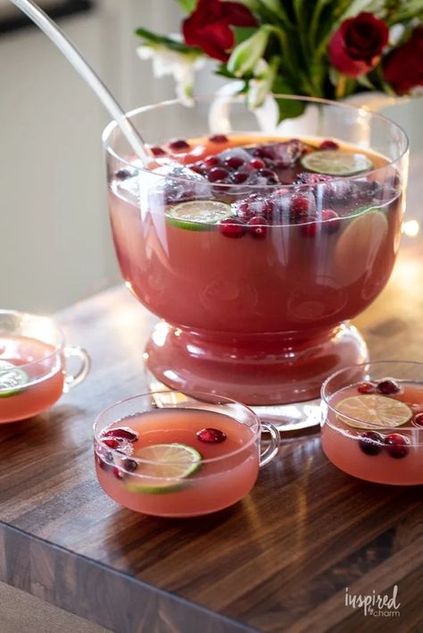 Holly Jolly Christmas Punch Cocktail Recipe #christmas #punch #holiday #cocktail #easy #recipe #cranberry Holly Jolly Punch, Big Batch Christmas Cocktails, Easy Holiday Cocktail Recipes, Festive Punch, Fun Beverages, Christmas Menus, Easy Holiday Cocktails, Cocktails Easy, Unique Cocktail Recipes