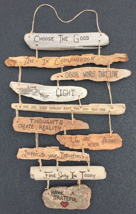 Tre Kunst, Driftwood Signs, Driftwood Diy, Driftwood Art Diy, Driftwood Projects, Driftwood Sculpture, Driftwood Decor, Family Rules, Driftwood Crafts