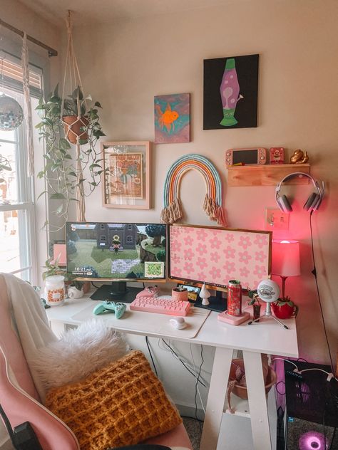 Small Streaming Desk, Artist Pc Setup, Gaming And Makeup Desk, Colorful Desk Setup, Small Gaming Setup, Cozy Pc Setup, Cozy Gamer, Gaming Desk Setup, Cozy Gaming