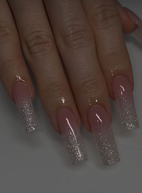 Nail Inspo Rhinestones, Sparkly French Nails, French Tip Glitter Nails, French Tips Glitter, Nude Glitter Nails, Nude Nails With Glitter, Nail Art Tattoo, Glitter French Nails, Nail Water Decals