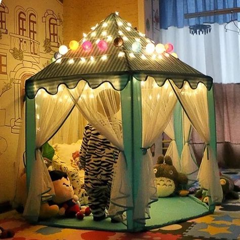 Playhouse Toys, Large Playhouse, Girls Playhouse, House Tent, Build A Playhouse, Lights Kitchen, Star Lights, Kids Play Tent, Kids Pop