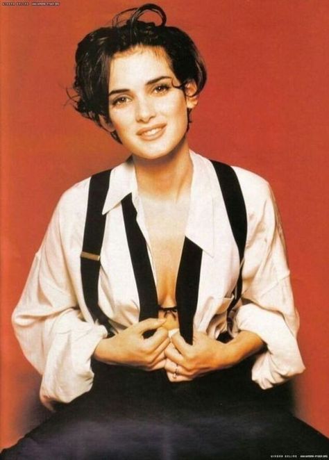 8 Of Winona Ryder's Best Outfits - Society19 UK Winona Ryder 90s, Hally Berry, Winona Forever, Kathryn Bernardo, James Hetfield, Winona Ryder, Girl Crush, Virgin Hair, Keratin