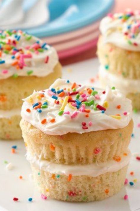 Yummy personal versions of a layered birthday cake! Celebrating Sweets, Vanilla Desserts, Sprinkle Cupcakes, Birthday Desserts, Birthday Treats, Vanilla Cupcakes, Baking Cups, Pumpkin Cheesecake, Betty Crocker