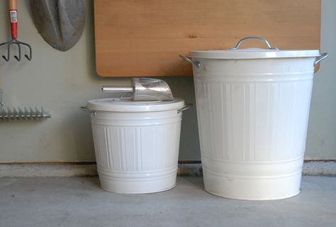 soil storage Garden Soil Organization, Potting Soil Storage Ideas, Soil Storage Ideas, Soil Storage, Potting Soil Storage, Garden Station, Salt Storage, Potting Station, Garage Organization Tips