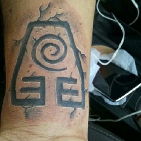 Earth kingdom Earth Bender Tattoo Ideas, Earth Kingdom Tattoo, Earth Sleeve Tattoo, Earth Bending Tattoo, Earth Bender Tattoo, Bender Tattoo, Earth Bender, Earth Bending, Earth Kingdom